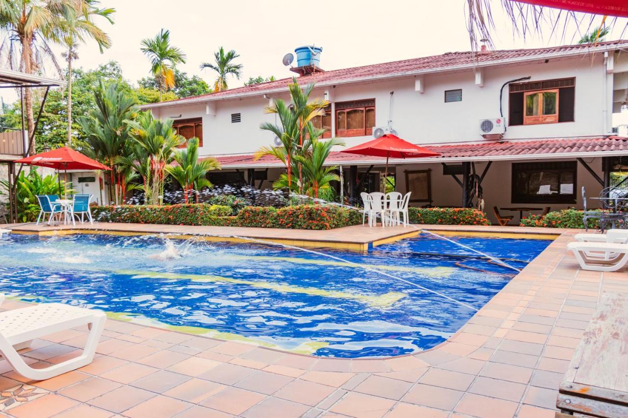 Hotel Casa Baquero El Cairo  Dış mekan fotoğraf